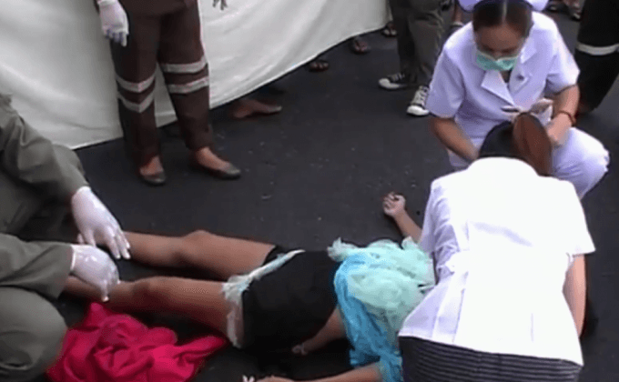 สาวโรงงานขี่รถฝ่าฝนถูกฟ้าผ่าเสียชีวิต