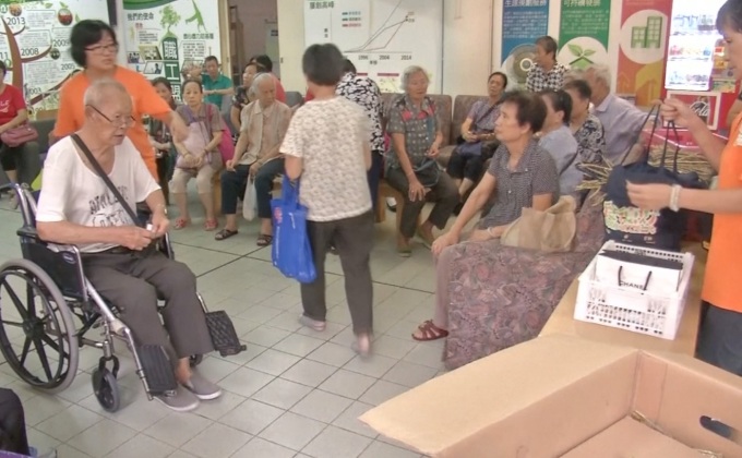 ฮ่องกงเตือนอย่าทิ้งขนมไหว้พระจันทร์