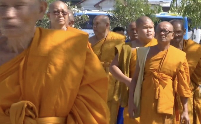 นายกฯ ร่วมพิธีพระราชทานเพลิงศพ “หลวงพ่อคูณ”