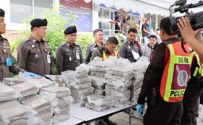 รวบผู้ต้องหาขนกัญชา 200 กก.ซุกท้ายกระบะ