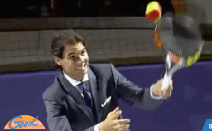 “นาดาล” แต่งหล่อเล่นเทนนิสกับนางแบบ