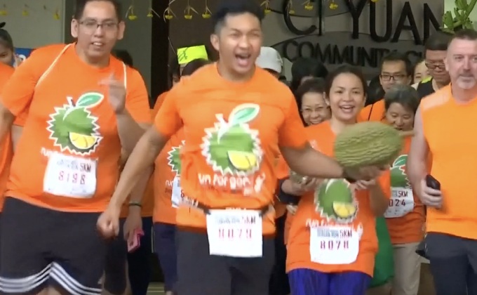 สิงคโปร์จัดการแข่งขันวิ่งทุเรียน
