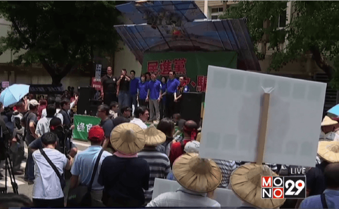 ชาวไต้หวันหวั่นทางการยกเลิกห้ามนำเข้าเนื้อหมูจากสหรัฐฯ