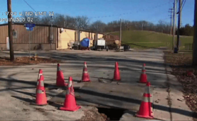 ชาวมิสซูรีแห่ตรวจสอบความเสียหายเหตุน้ำท่วม