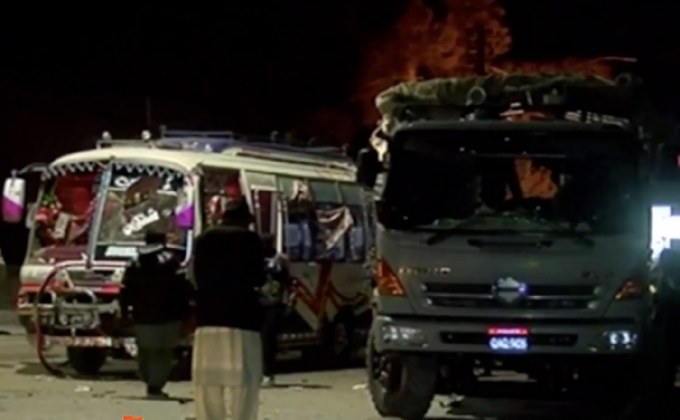 ระเบิดรถตำรวจในปากีสถาน