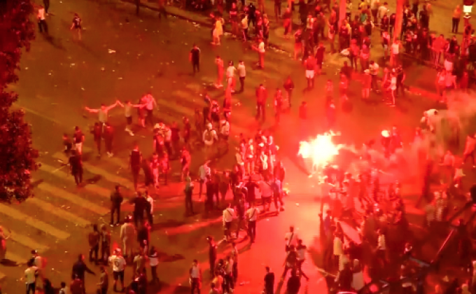 ตำรวจปะทะแฟนบอลในฝรั่งเศส