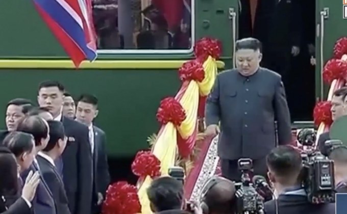 “ทรัมป์-คิม” ถึงเวียดนาม เตรียมประชุมสุดยอดวันนี้