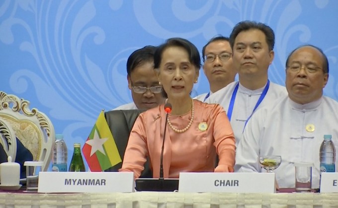 “ซูจี” ชี้การอพยพผิดกฎหมายมีส่วนก่อความขัดแย้ง