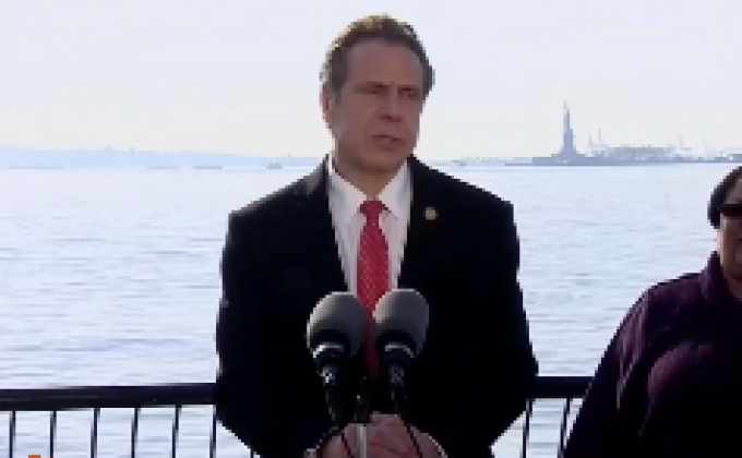 ผู้ว่าการฯ นิวยอร์กไม่ยอมปิดเทพีเสรีภาพ