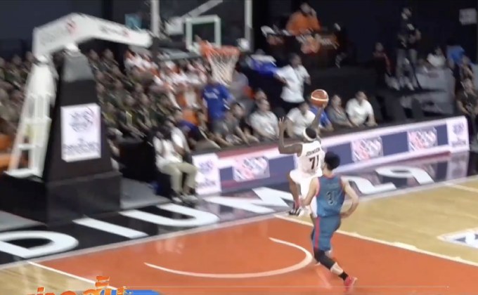 อินโดนีเซีย ชนะทีมชาติไทย 75-74