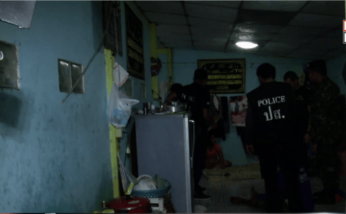ค้นเป้าหมายค้ายาเสพติดชุมชนท่าอิฐ
