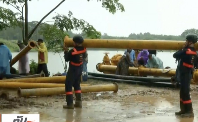 เร่งสูบน้ำจากถ้ำหลวง เปิดทางช่วย 13 ชีวิต