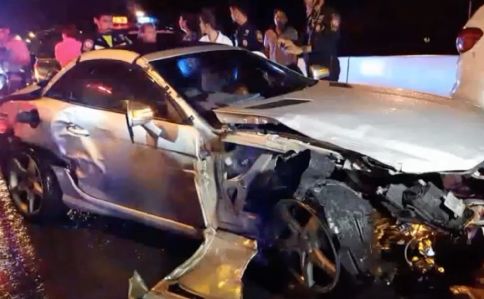 อุบัติเหตุรถชน 3 คันซ้อน จ.นนทบุรี