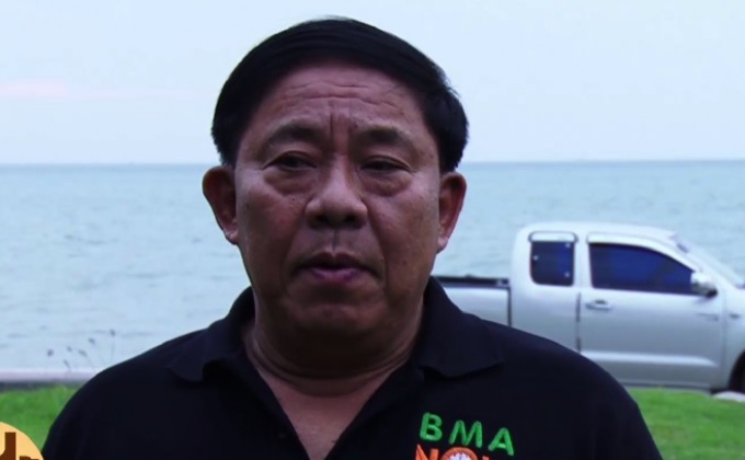 ผู้ว่าฯกทม.ชื่มชนประชาชนรอบสนามหลวง แยกขยะก่อนทิ้ง