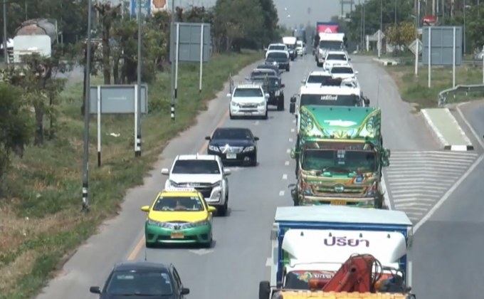 ประชาชนทยอยเดินทางกลับ กทม.