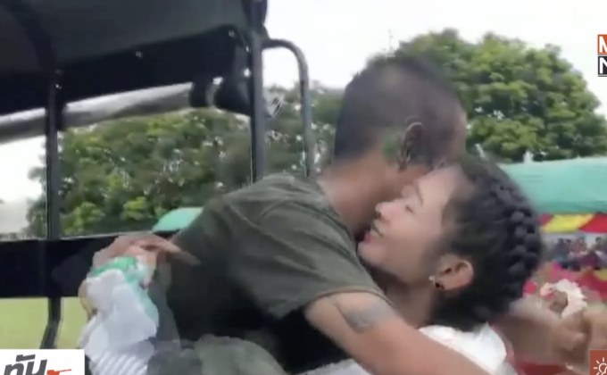 สุดซึ้ง “หนุ่มทหารเกณฑ์” แกล้งเป็นลม ขอแฟนแต่งงาน