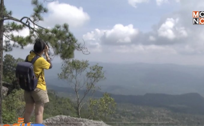 นักท่องเที่ยวสัมผัสอากาศหนาวยอดภูกระดึง