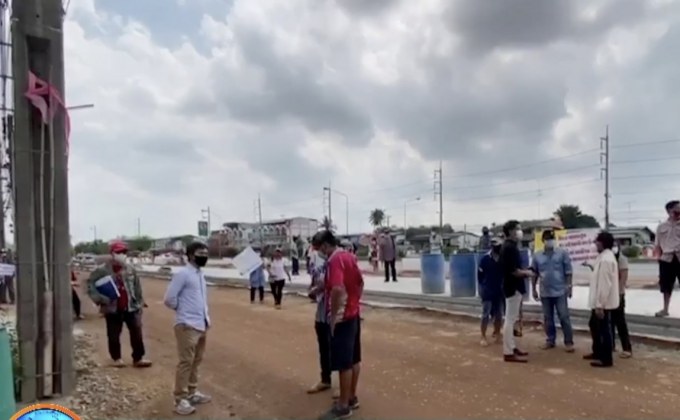 ชาวบ้านเขาหินซ้อน จ. ฉะเชิงเทรา วอนแก้ไขสร้างถนนสูงกว่าบ้านกว่าครึ่งเมตร