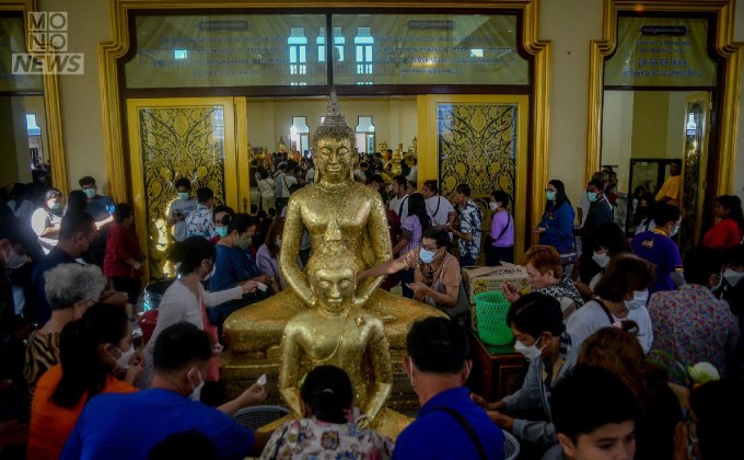 แน่นวัด! แห่กราบไหว “หลวงพ่อพุทธโสธร“ ฉะเชิงเทรา