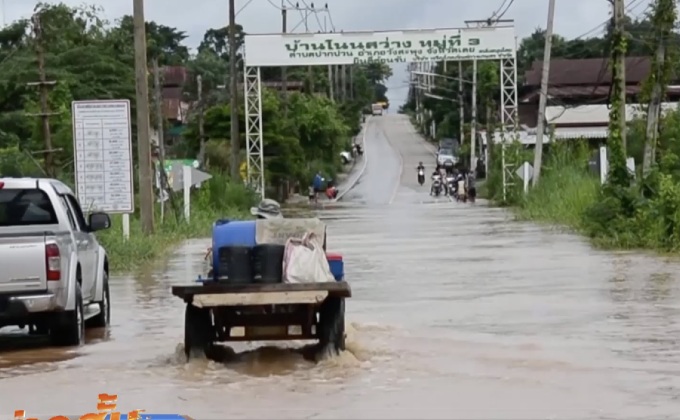 2 จังหวัดภาคอีสานเผชิญน้ำท่วมบ้านเรือน-นาข้าว