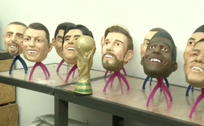 ​เม็กซิโกผลิตหน้ากากนักเตะต้อนรับบอลโลก 2018