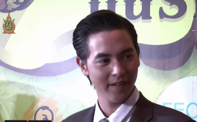 ชมรมปันน้ำใจ อุ่นไอรัก จัดงานมอบรางวัล “กินรีทอง” ประจำปี 2559