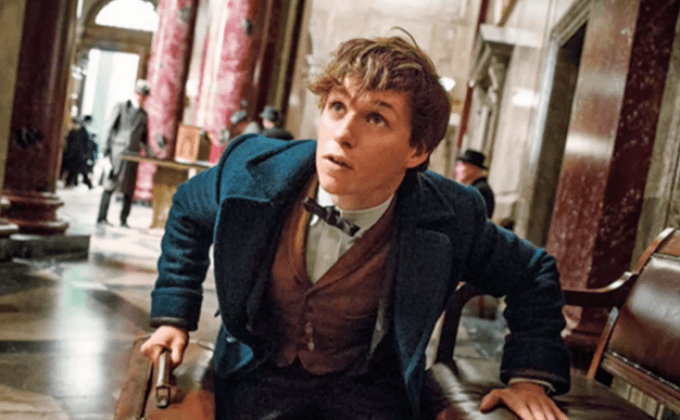 “แฮร์รี่ พอตเตอร์” ยอมรับ อิจฉาชุดของ “เอ็ดดี้ เรดเมย์น” ใน Fantastic Beasts