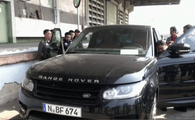 ตรวจยึดรถหรูต้องสงสัยถูกโจรกรรม