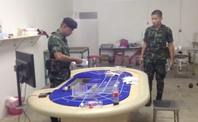 บุกจับบ่อนพนันย่านหนองจอก