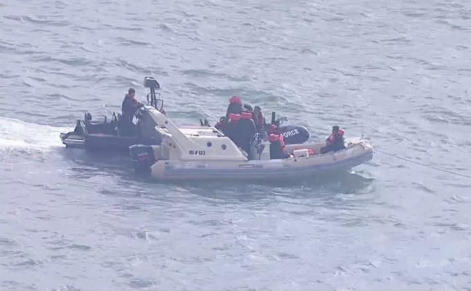 ยามชายฝั่งอังกฤษพบกลุ่มคนพยายามข้ามช่องแคบอังกฤษ