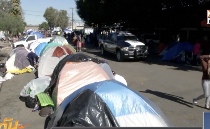 ผู้อพยพหาทางข้ามแดนเข้าสหรัฐฯ แบบผิดกฎหมาย