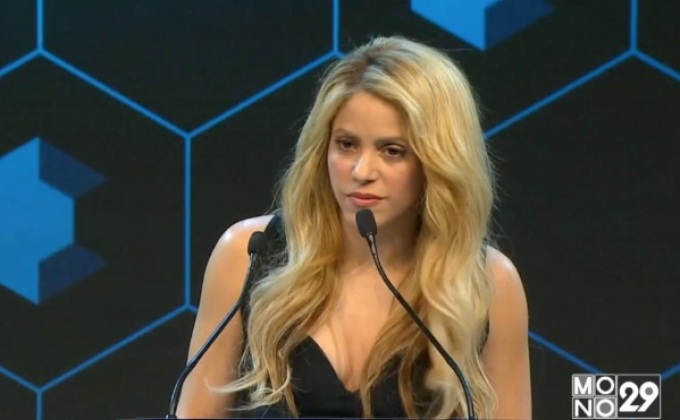 “ชากิรา” รับรางวัลคริสตัลด้านมนุษยธรรม