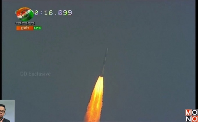 อินเดียทำสถิติยิงดาวเทียม 104 ดวงในครั้งเดียว