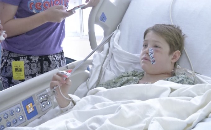 เด็กชายถูกเหล็กเสียบศีรษะ รอดปาฏิหารย์