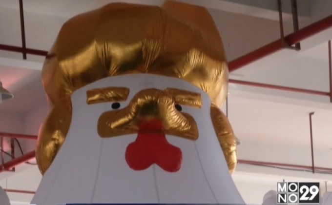 โรงงานในจีนผลิตบอลลูนไก่หน้าคล้าย “ทรัมป์“