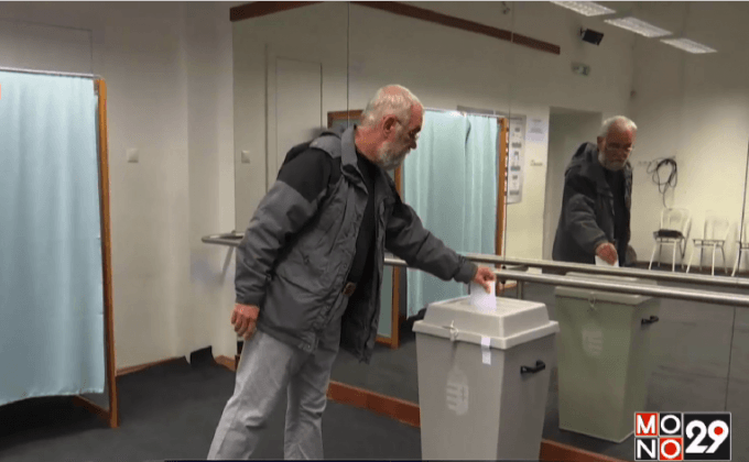 ฮังการีเริ่มลงประชามติประเด็นย้ายผู้ลี้ภัย