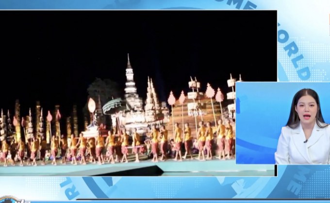 ประเพณีลอยกระทง เผาเทียน เล่นไฟ จ.สุโขทัย สุดคึกคัก