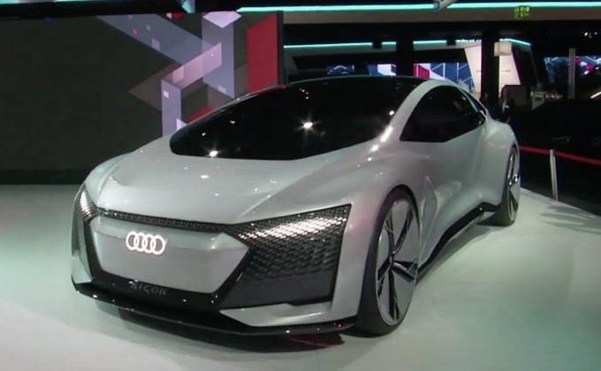 “ออดี้” เผยโฉมรถอัตโนมัติ “ไร้พวงมาลัย”