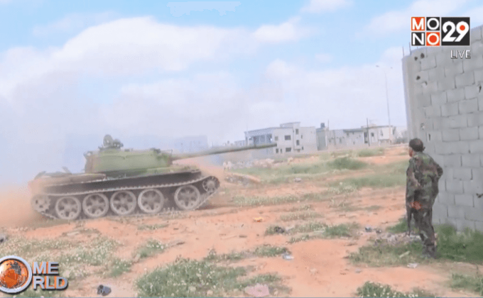 กองทัพลิเบียต่อสู้กับกบฏในเมืองเบงกาซี