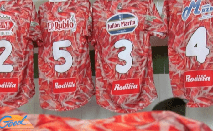 ทีมฟุตบอลลีกสเปนไอเดียเก๋ทำเสื้อลาย “แฮม”