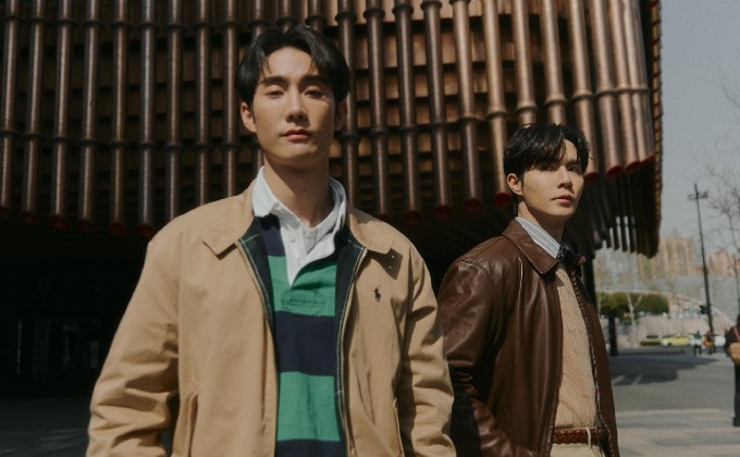 ส่องลุคหล่อทะลุเซี่ยงไฮ้ของ “ซี-พฤกษ์” และ “ฟอส-จิรัชพงศ์” จัดเต็มสตรีทสไตล์หลังกระทบไหล่คนดังในงานระดับโลก Ralph Lauren Spring 2025 Fashion Experience in Shanghai