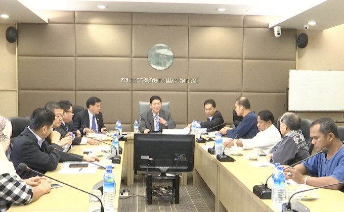 ชาวสวนยางฯ ให้เวลารัฐบาล 30 วัน แก้ราคาตกต่ำ