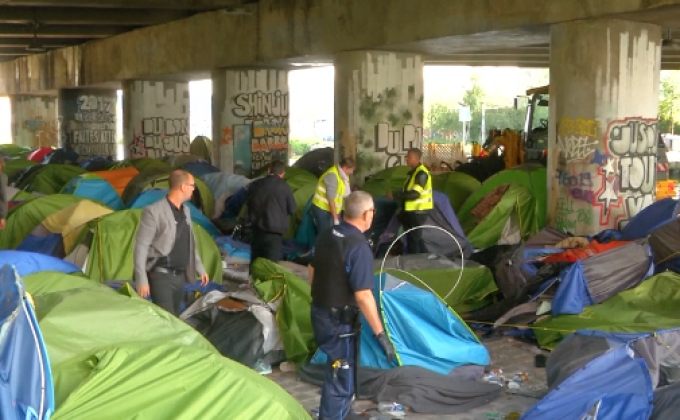 ​ตำรวจปารีสเคลียร์พื้นที่ค่ายผู้อพยพผิดกฎหมาย