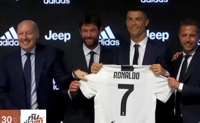 “โรนัลโด้” ตรวจร่างกายฉลุย ชูเสื้อม้าลายเป็นทางการ