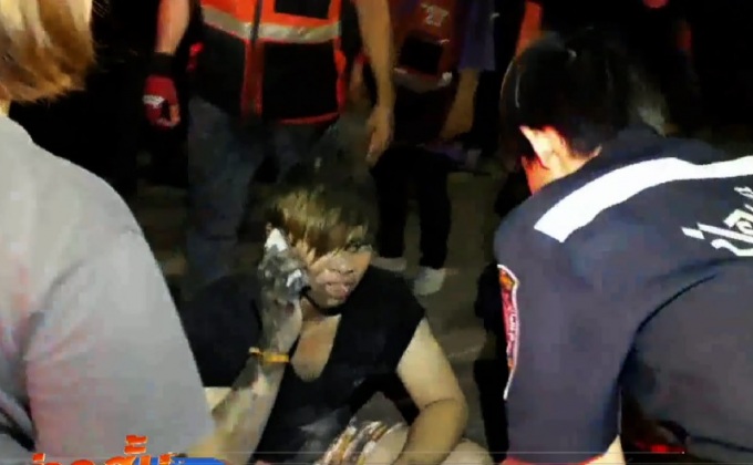 ช่วยเหลือชายเดินตกท่อระบายน้ำลึก 2 เมตร