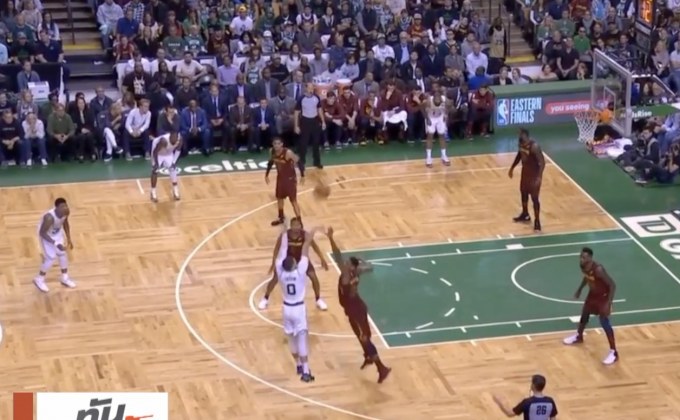 “เซลติกส์” อัดแคฟส์กระเจิง ชิงแชมป์สาย NBA เกมแรก