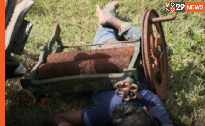 กรรมติดจรวด! โจรขโมยเหล็กรีดยางแผ่น “สุดท้ายรถคว่ำ” จนเหล็กรีดยางแผ่นทับตัวหนีไม่ได้