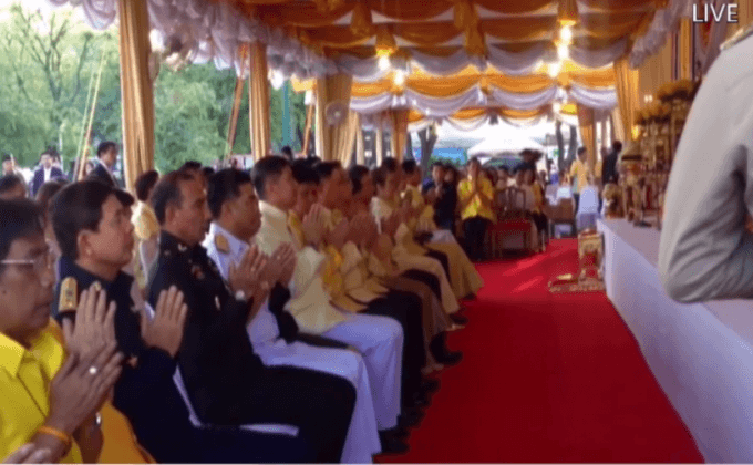 พสกนิกรร่วมทำบุญถวายเป็นพระราชกุศล