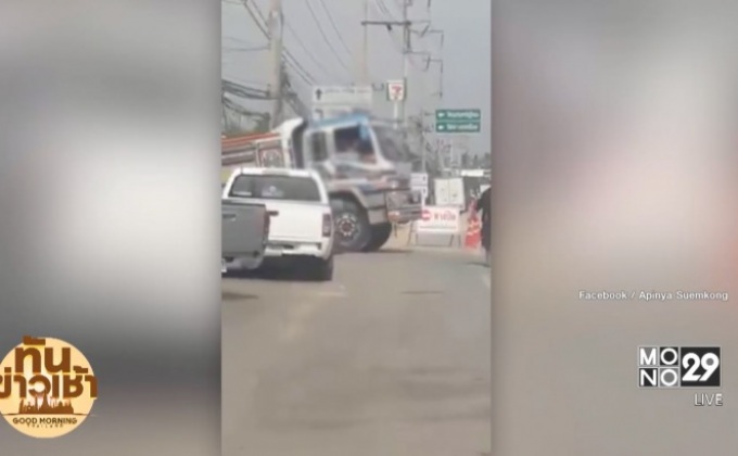 อึ้ง! เด็กน้อยโชว์ขับรถสิบล้อพ่วง