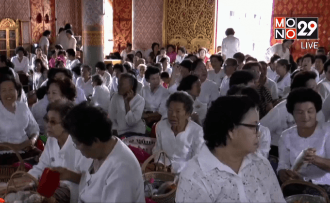 ออกพรรษาหลายจังหวัดคึกคัก